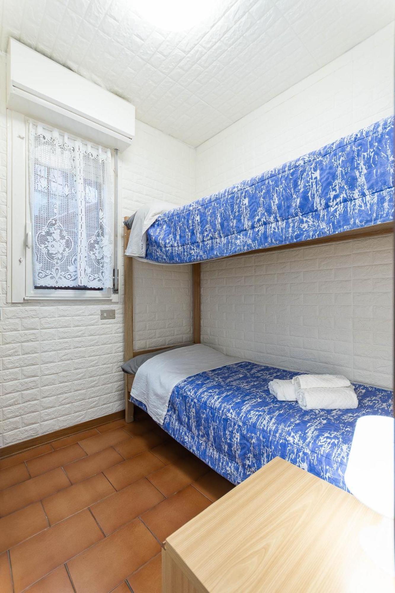 C22 Beachfront Villa - Spa Bath, Pool, Private Beach, Parking Free Marina dʼMarina dʼAndora エクステリア 写真