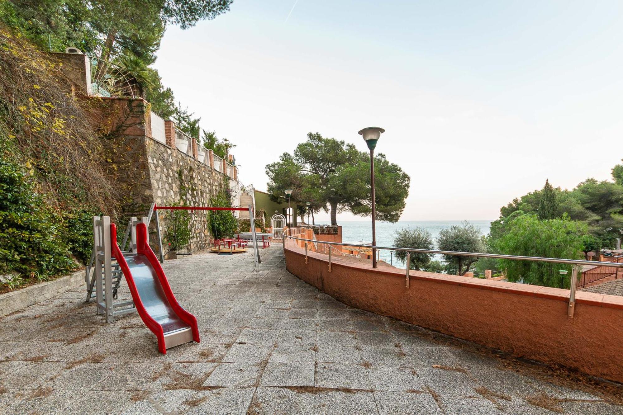 C22 Beachfront Villa - Spa Bath, Pool, Private Beach, Parking Free Marina dʼMarina dʼAndora エクステリア 写真